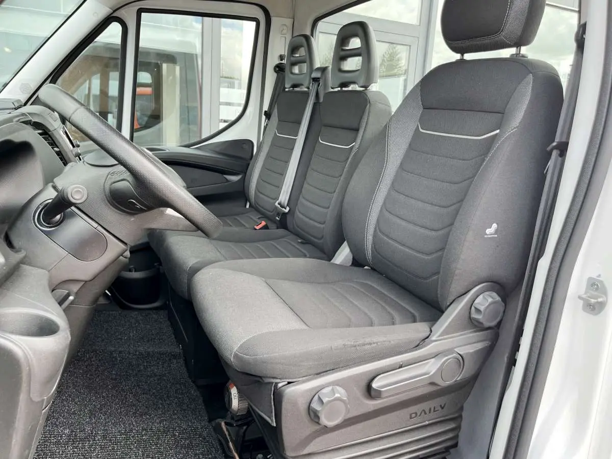 35S18 HA8 3.0 410 Aut. Chassis Cabine Airco/Cruise/Nav