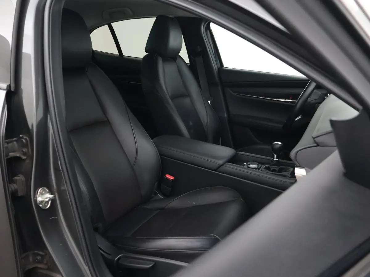 2.0 e-SkyActiv-X M HYBRID 186 PK LUXURY + CARPLAY | BOSE | HEAD-UP | ADAPTIVE CRUISE | MEMORY | STOEL/STUURVERW.