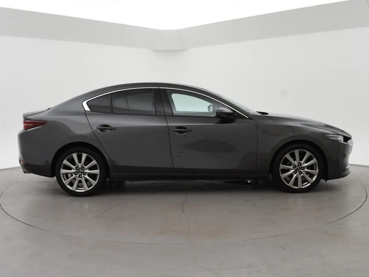 2.0 e-SkyActiv-X M HYBRID 186 PK LUXURY + CARPLAY | BOSE | HEAD-UP | ADAPTIVE CRUISE | MEMORY | STOEL/STUURVERW.
