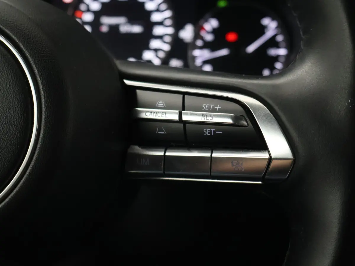 2.0 e-SkyActiv-X M HYBRID 186 PK LUXURY + CARPLAY | BOSE | HEAD-UP | ADAPTIVE CRUISE | MEMORY | STOEL/STUURVERW.