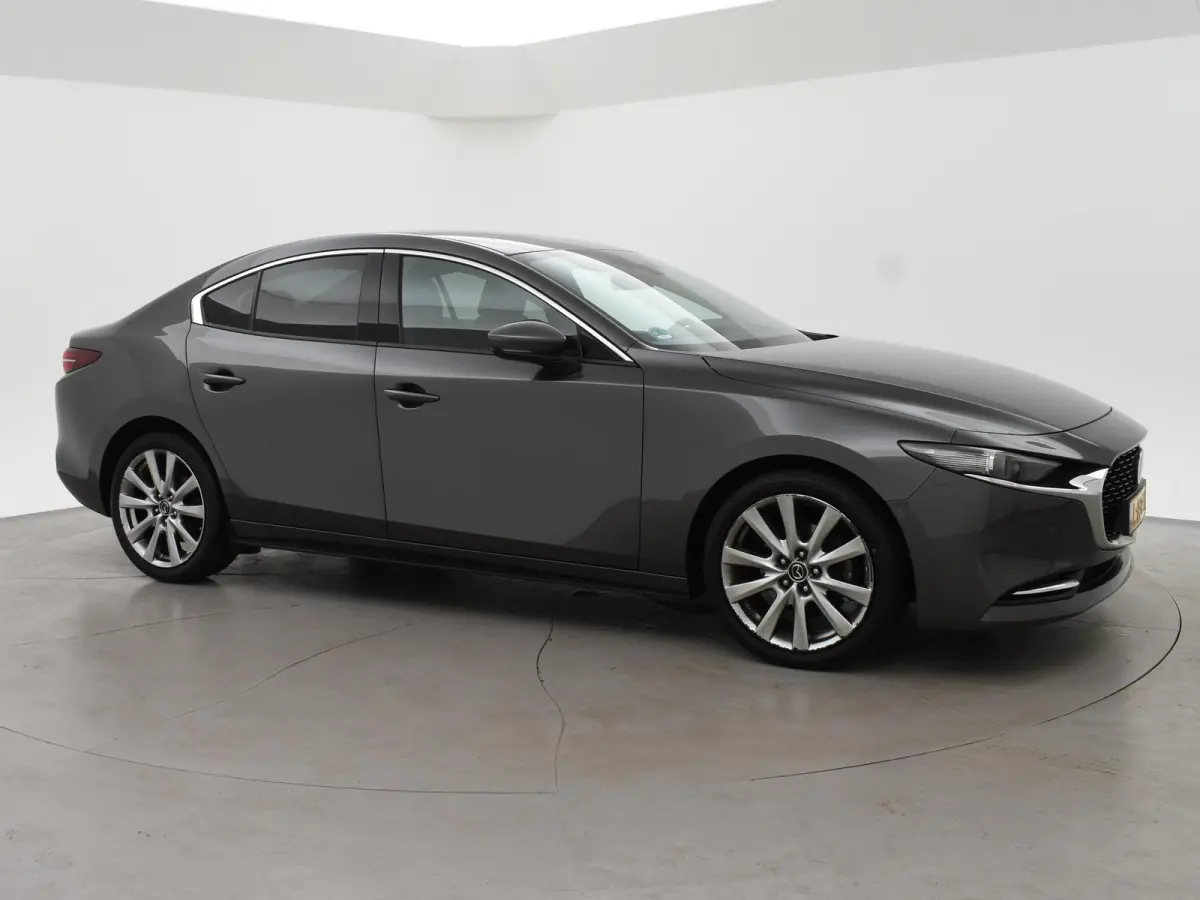 2.0 e-SkyActiv-X M HYBRID 186 PK LUXURY + CARPLAY | BOSE | HEAD-UP | ADAPTIVE CRUISE | MEMORY | STOEL/STUURVERW.