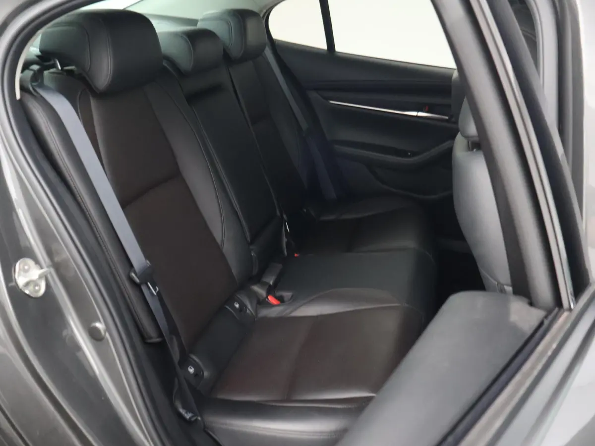 2.0 e-SkyActiv-X M HYBRID 186 PK LUXURY + CARPLAY | BOSE | HEAD-UP | ADAPTIVE CRUISE | MEMORY | STOEL/STUURVERW.