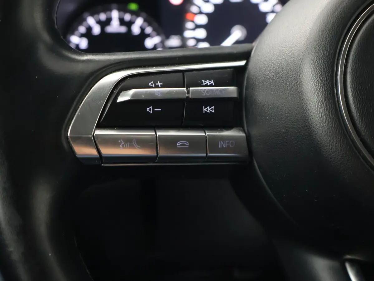 2.0 e-SkyActiv-X M HYBRID 186 PK LUXURY + CARPLAY | BOSE | HEAD-UP | ADAPTIVE CRUISE | MEMORY | STOEL/STUURVERW.