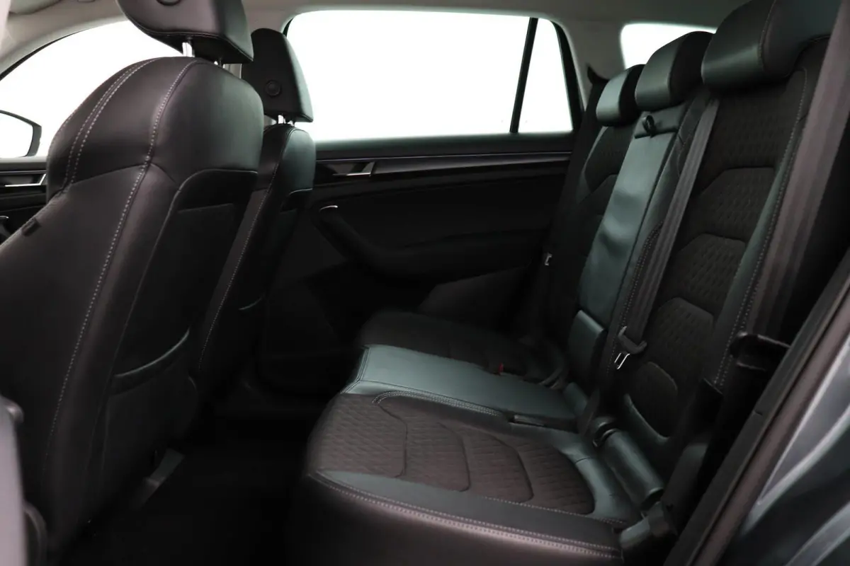 1.5 TSI Business Edition | Trekhaak | CarPlay | Automaat | Canton Geluid | Camera |