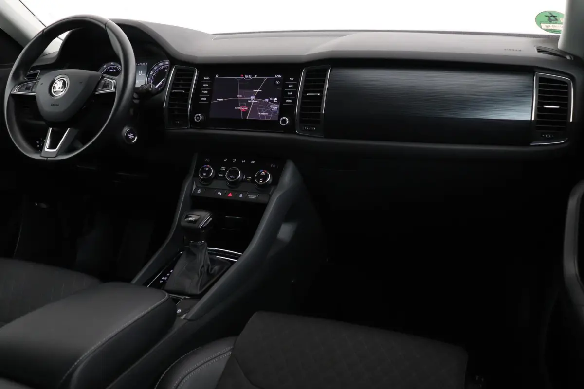 1.5 TSI Business Edition | Trekhaak | CarPlay | Automaat | Canton Geluid | Camera |