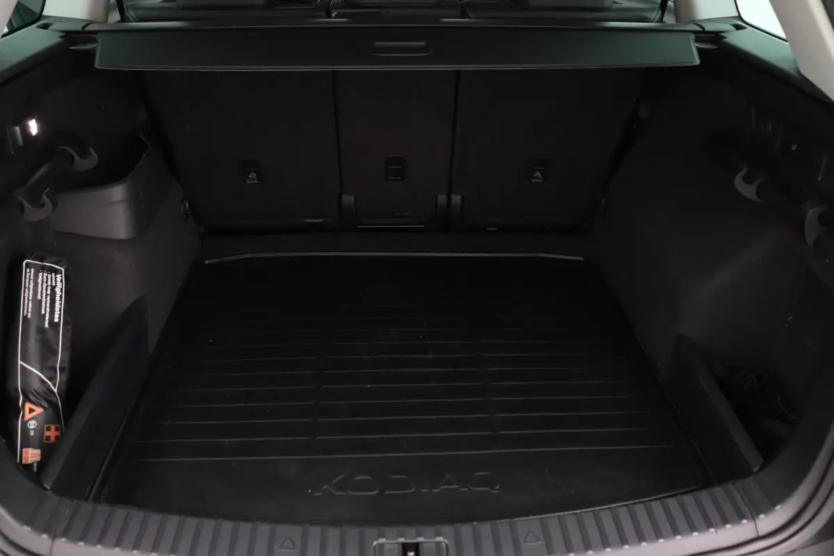 1.5 TSI Business Edition | Trekhaak | CarPlay | Automaat | Canton Geluid | Camera |