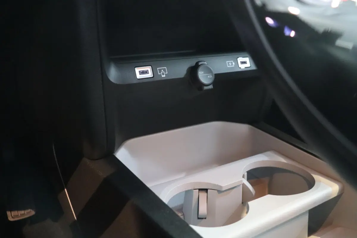 1.2 Hybrid 145 Business Elektrische Achterklep Stuurwielverwarming