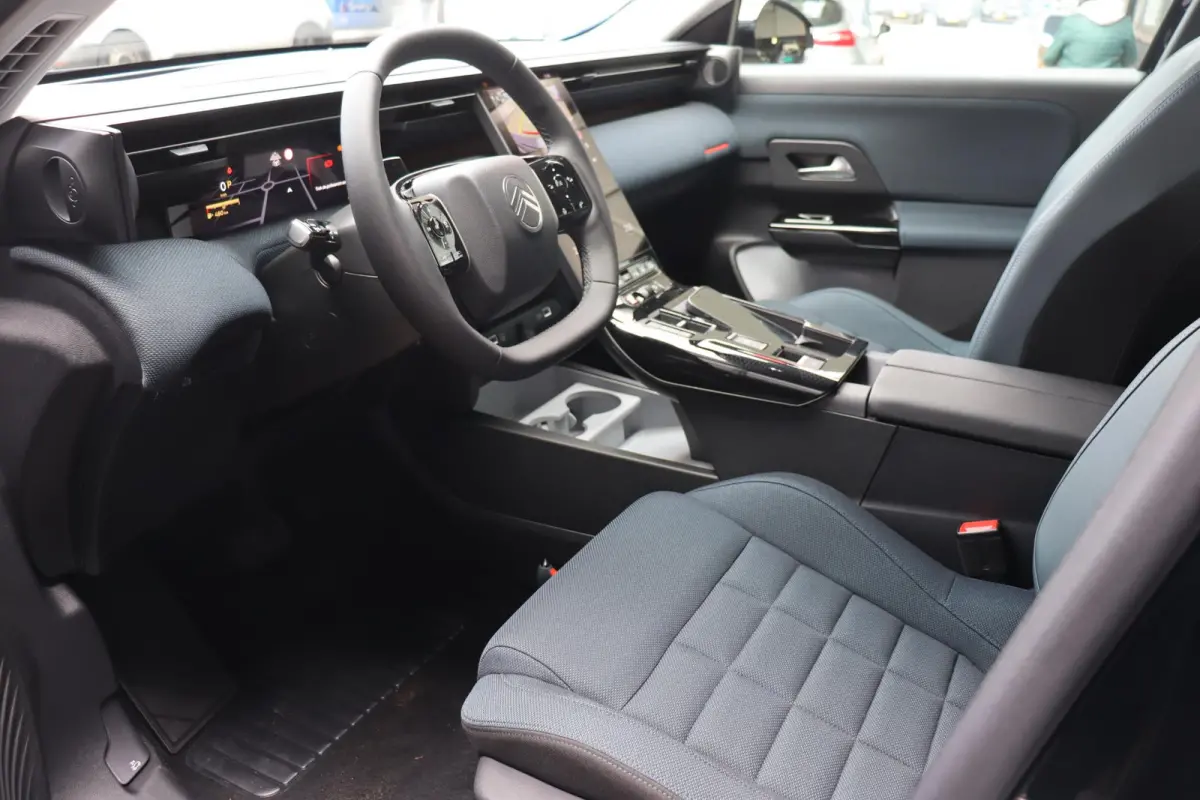 1.2 Hybrid 145 Business Elektrische Achterklep Stuurwielverwarming