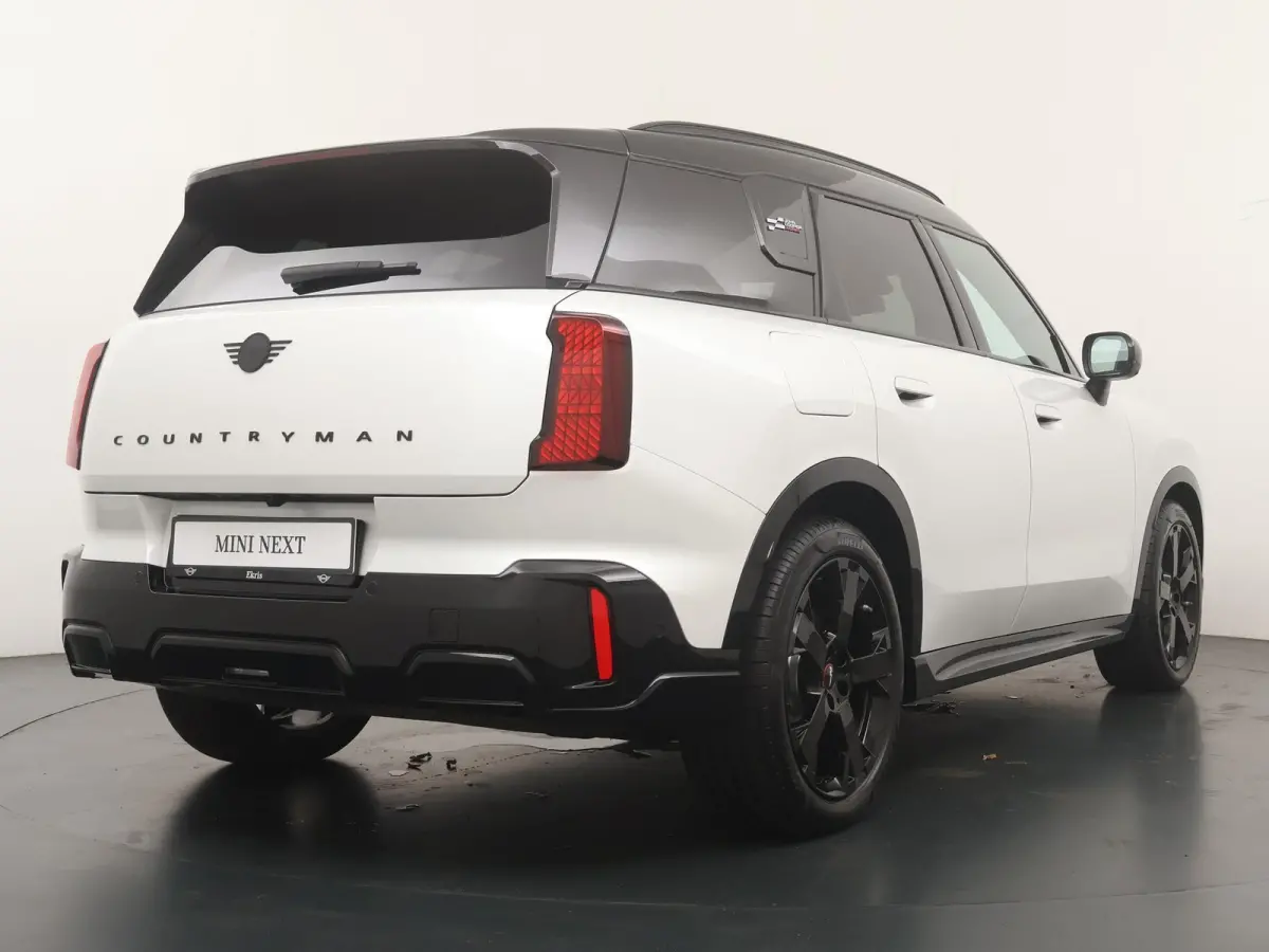 E John Cooper Works | Pakket-L | Stuur- Stoelverwarming | Panoramadak | Harman/Kardon | Head-Up Display |
