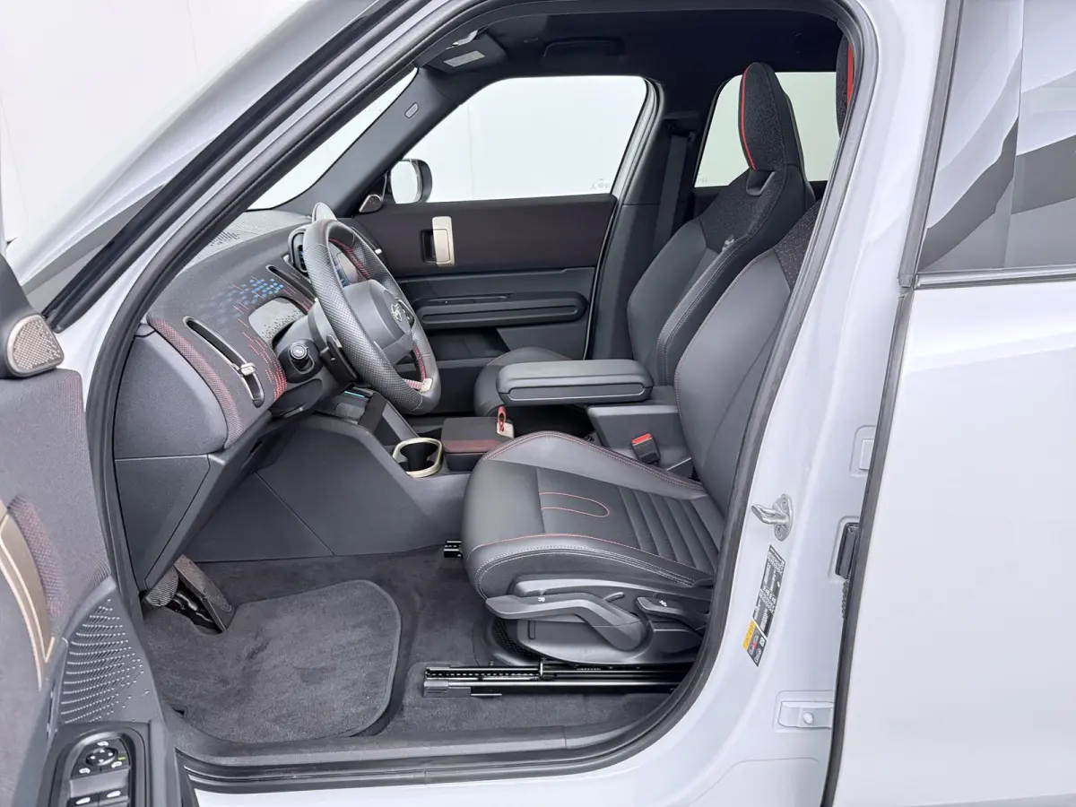 E John Cooper Works | Pakket-L | Stuur- Stoelverwarming | Panoramadak | Harman/Kardon | Head-Up Display |