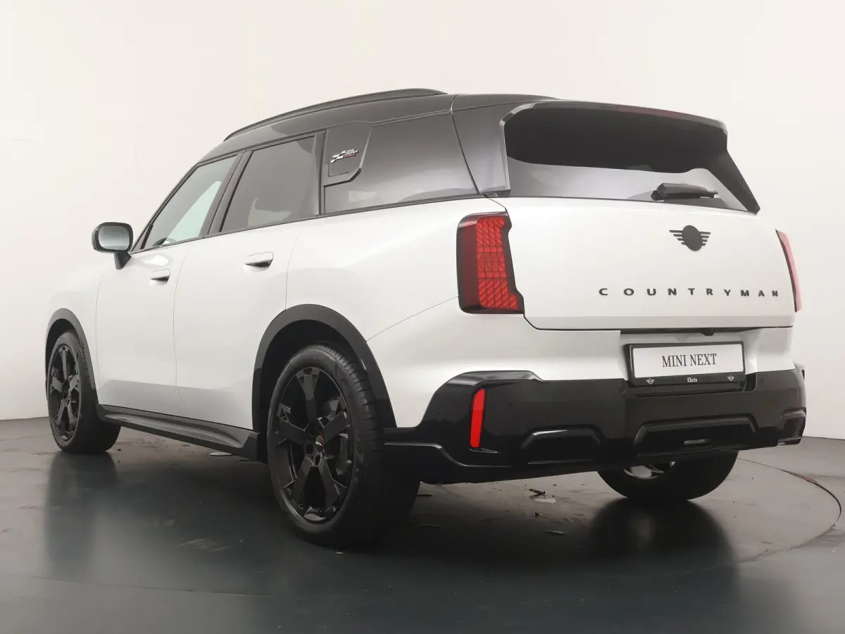 E John Cooper Works | Pakket-L | Stuur- Stoelverwarming | Panoramadak | Harman/Kardon | Head-Up Display |