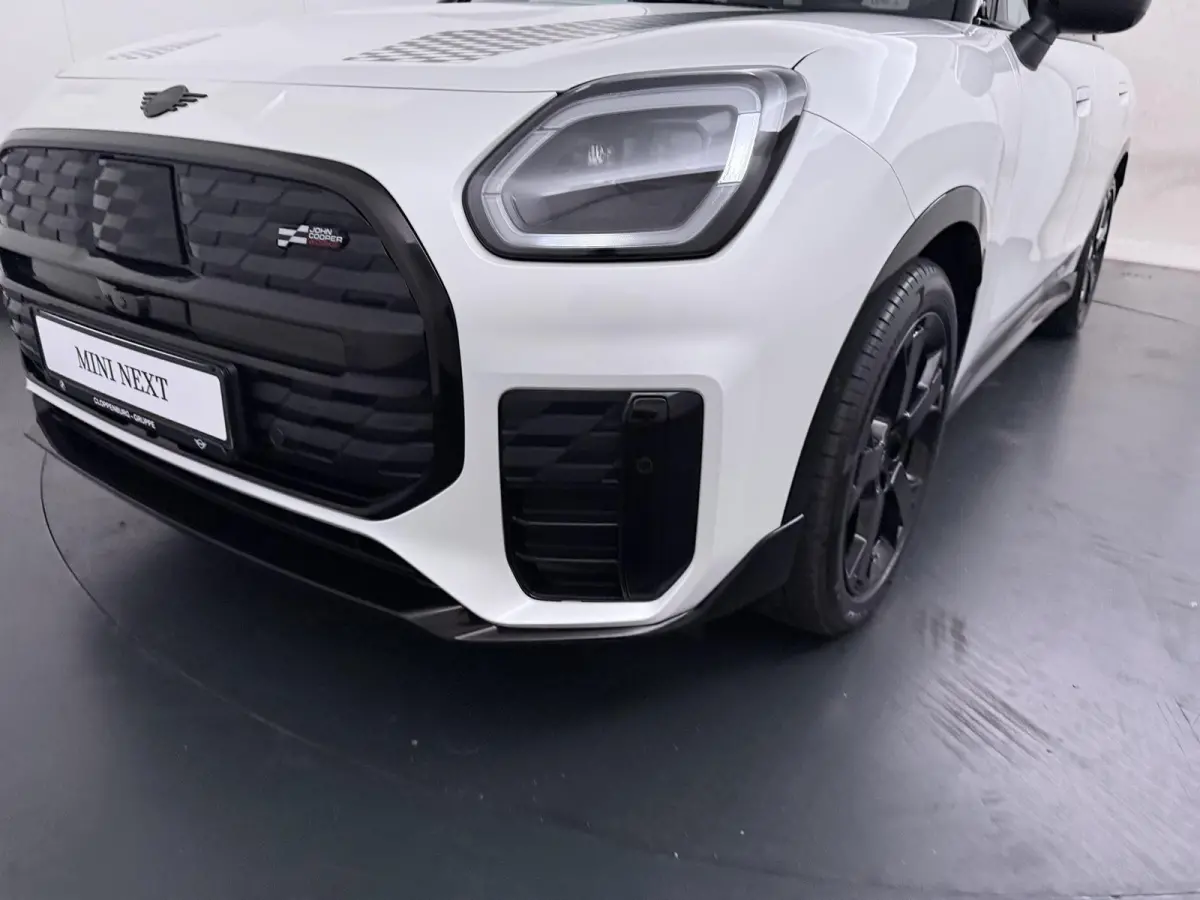 E John Cooper Works | Pakket-L | Stuur- Stoelverwarming | Panoramadak | Harman/Kardon | Head-Up Display |