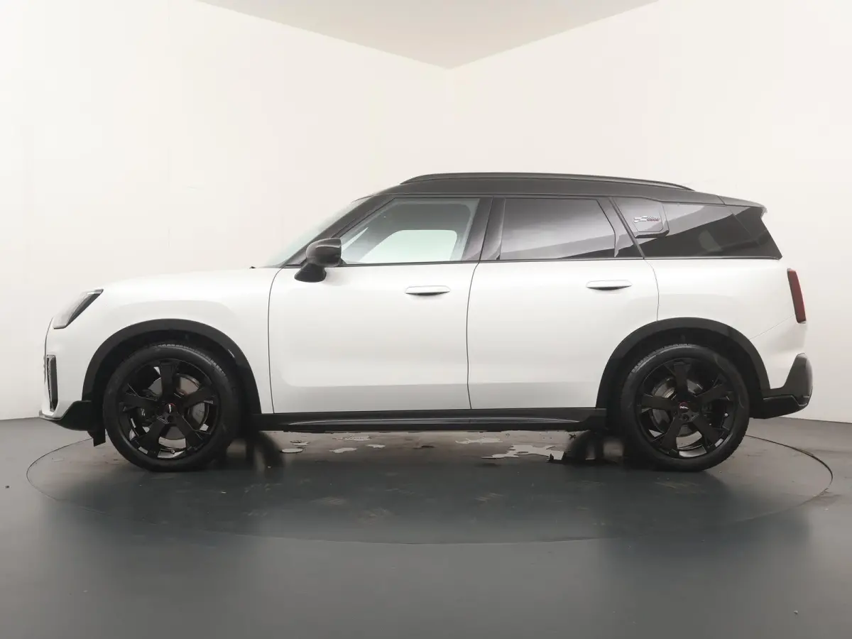 E John Cooper Works | Pakket-L | Stuur- Stoelverwarming | Panoramadak | Harman/Kardon | Head-Up Display |