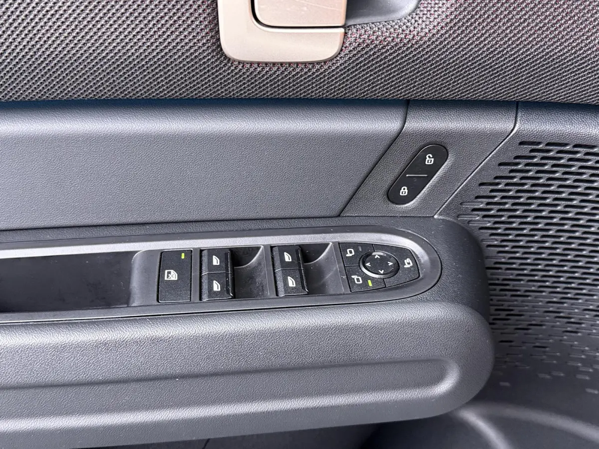 E John Cooper Works | Pakket-L | Stuur- Stoelverwarming | Panoramadak | Harman/Kardon | Head-Up Display |