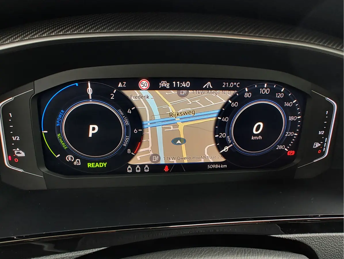 1.4 TSI eHYBRID R-LINE BUSINESS Ergo Seats | Virtual Cockpit | Park Assist