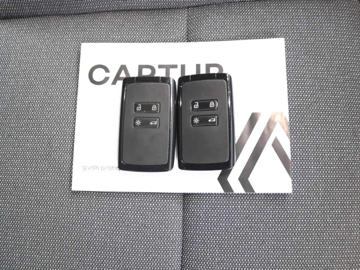 techno full hybrid E-Tech 160 | Google Navigatie | Parkeercamera | Climate Control |