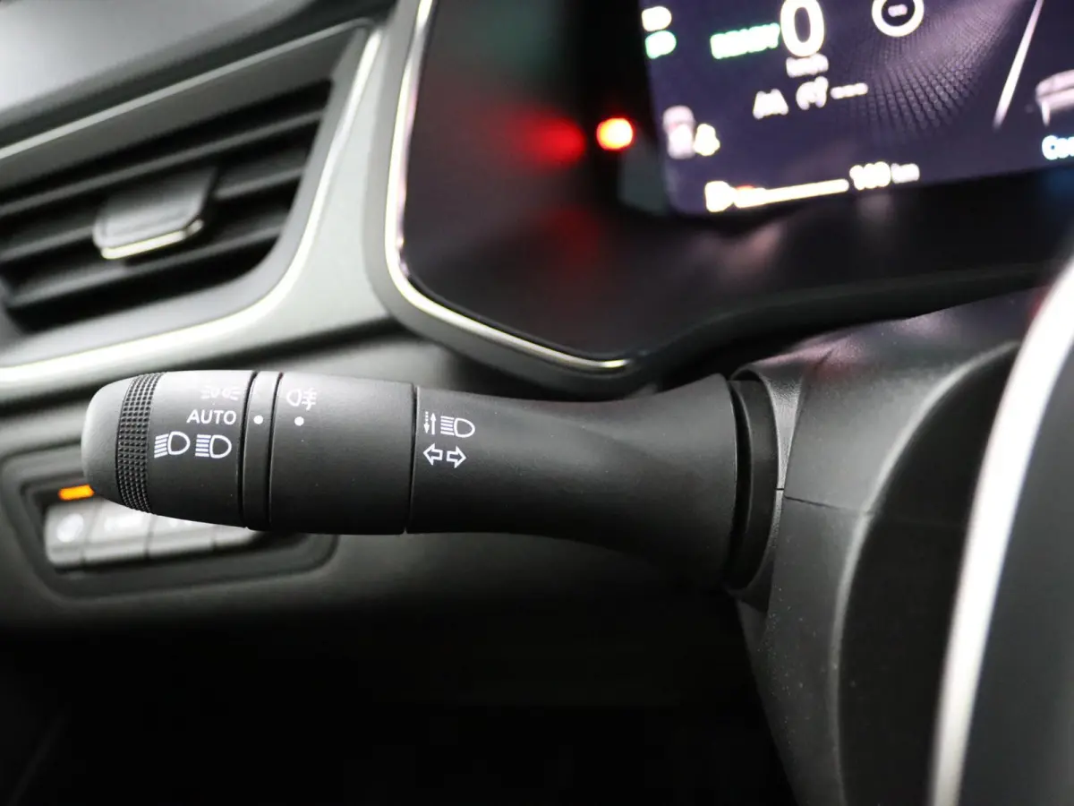 techno full hybrid E-Tech 160 | Google Navigatie | Parkeercamera | Climate Control |
