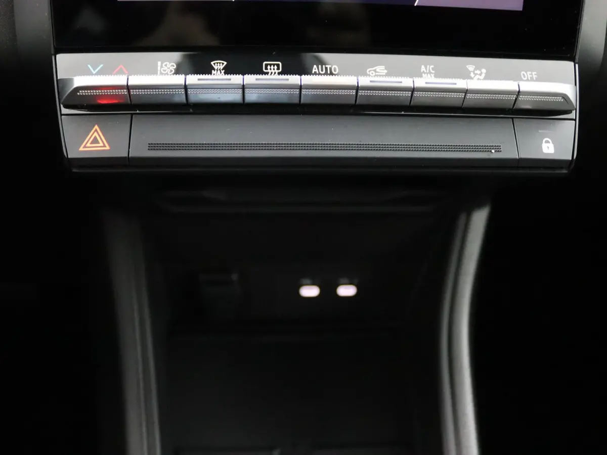 techno full hybrid E-Tech 160 | Google Navigatie | Parkeercamera | Climate Control |