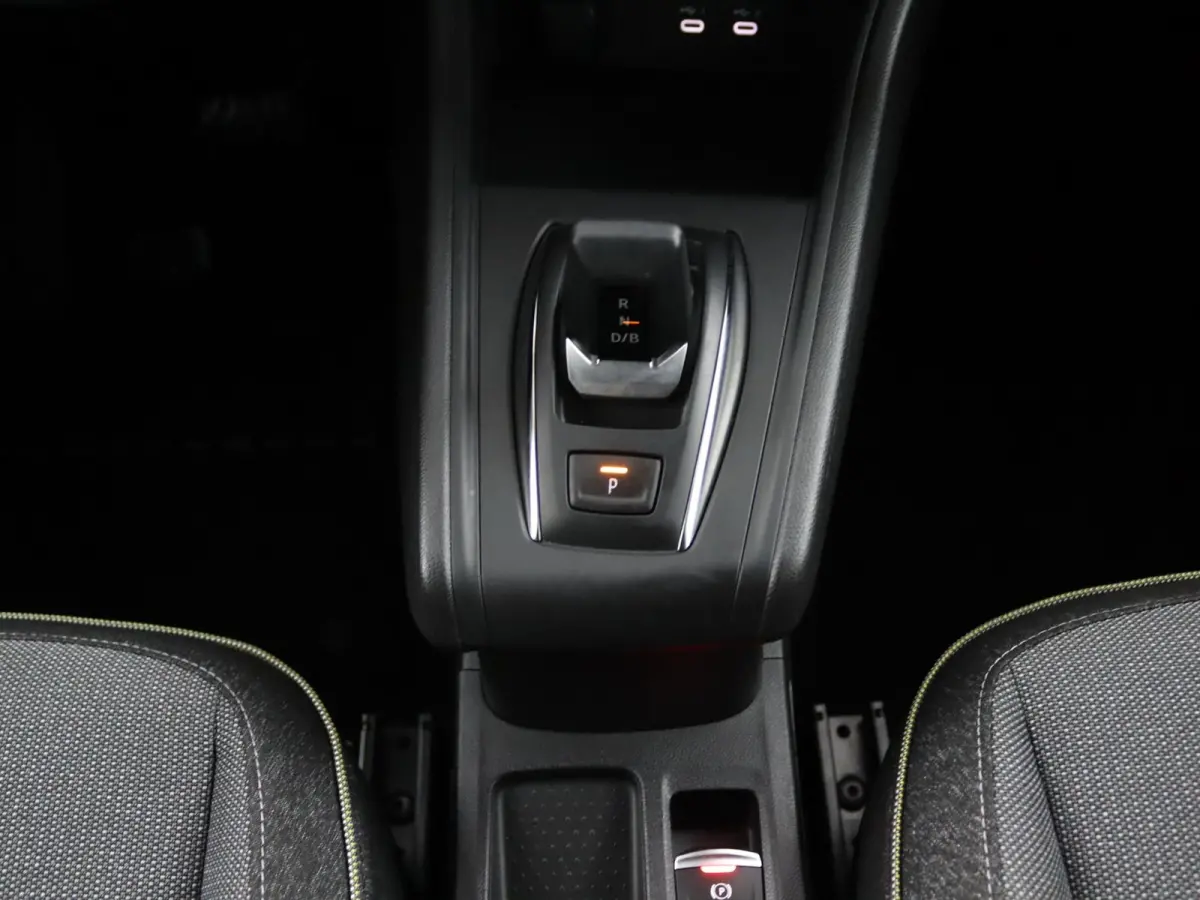 techno full hybrid E-Tech 160 | Google Navigatie | Parkeercamera | Climate Control |