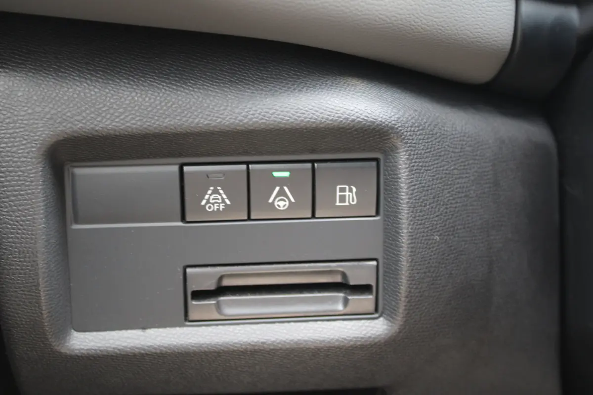 1.6 Plug-in Hybrid 225 Shine | Achterstoelen drie | Achterstoelen verschuifbaar | Achteruitrijcamera