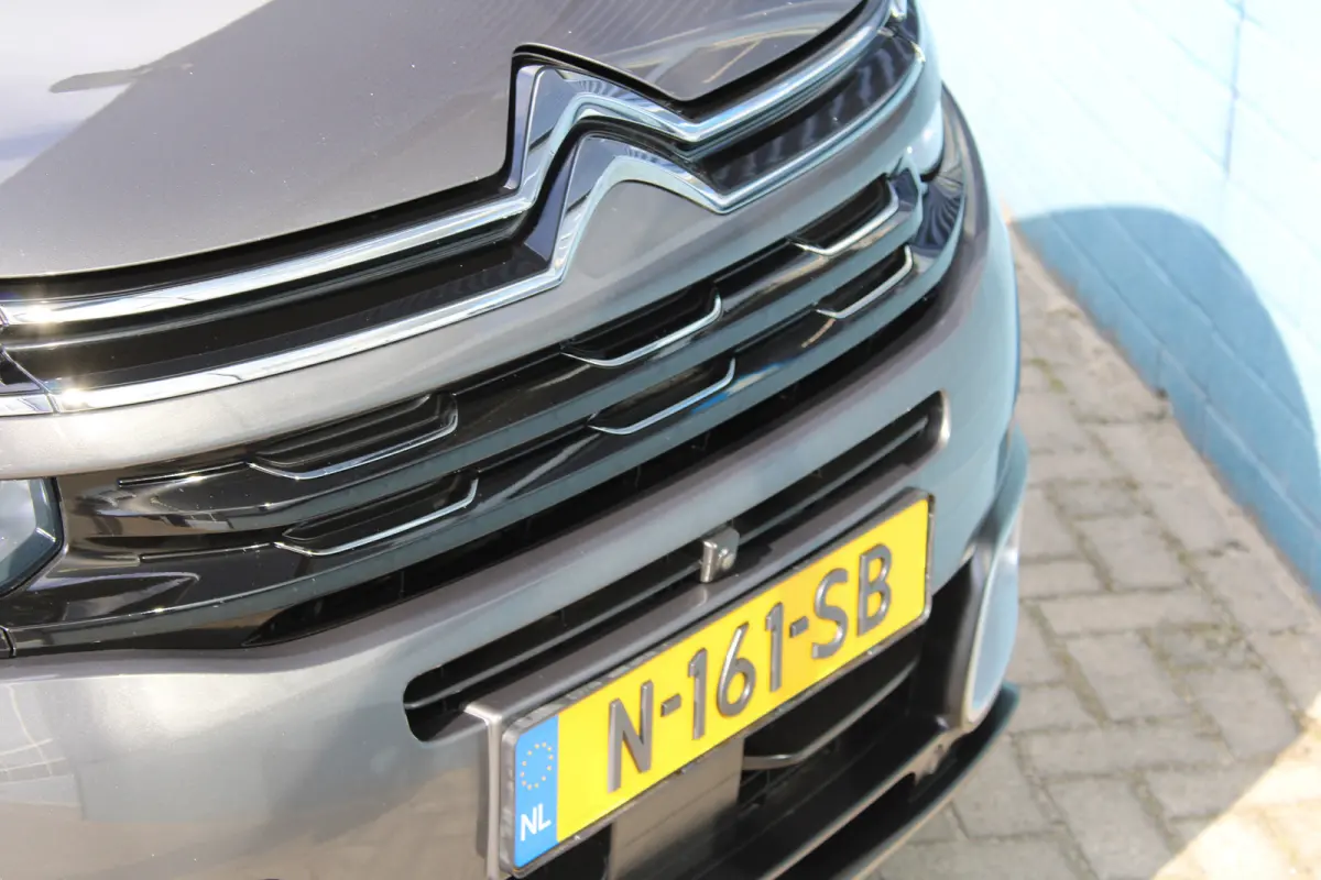 1.6 Plug-in Hybrid 225 Shine | Achterstoelen drie | Achterstoelen verschuifbaar | Achteruitrijcamera