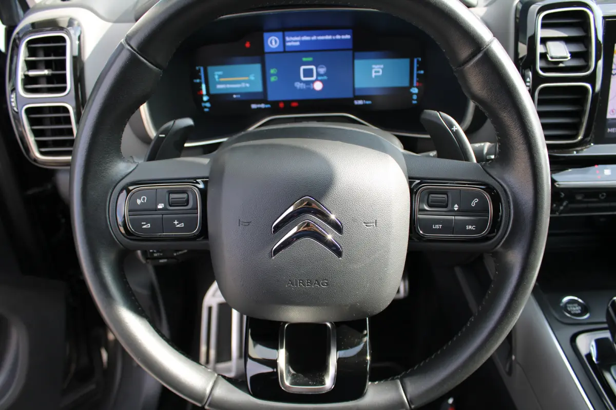 1.6 Plug-in Hybrid 225 Shine | Achterstoelen drie | Achterstoelen verschuifbaar | Achteruitrijcamera