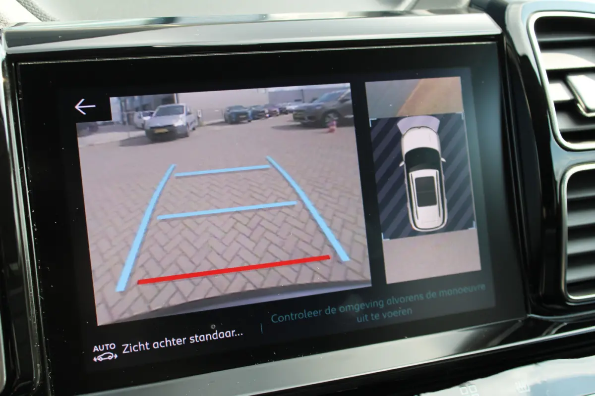 1.6 Plug-in Hybrid 225 Shine | Achterstoelen drie | Achterstoelen verschuifbaar | Achteruitrijcamera