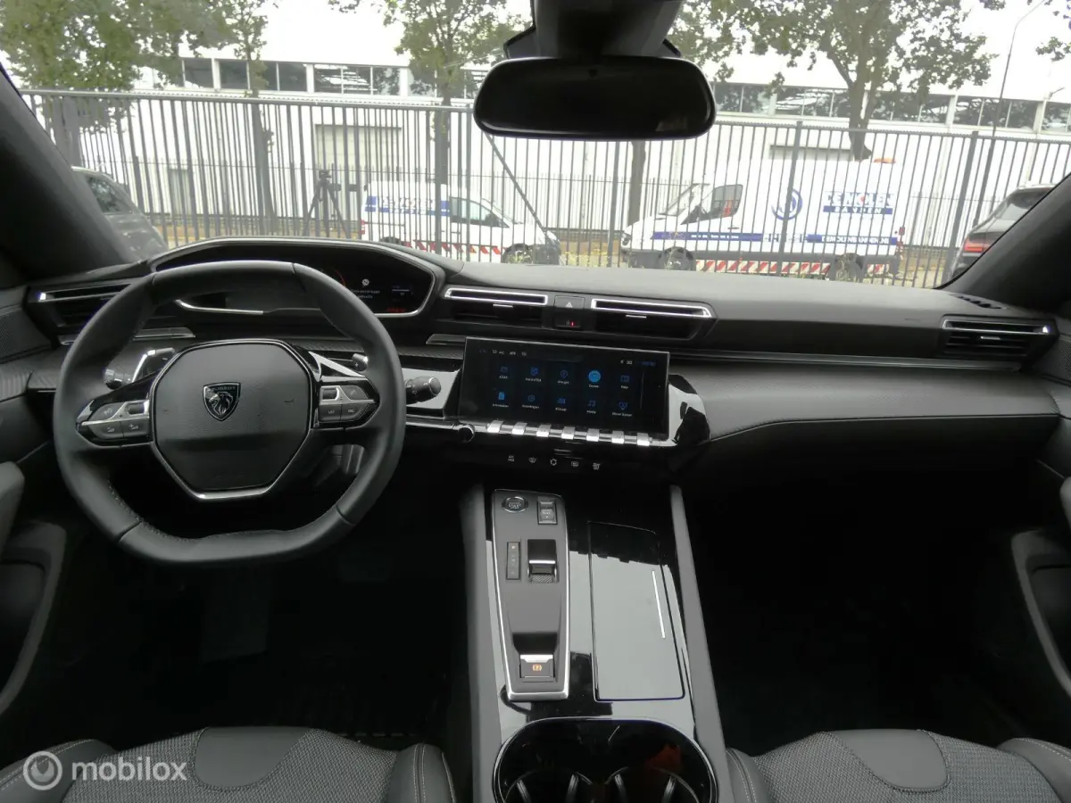 1.6 Plug-in Hybrid 195 Allure