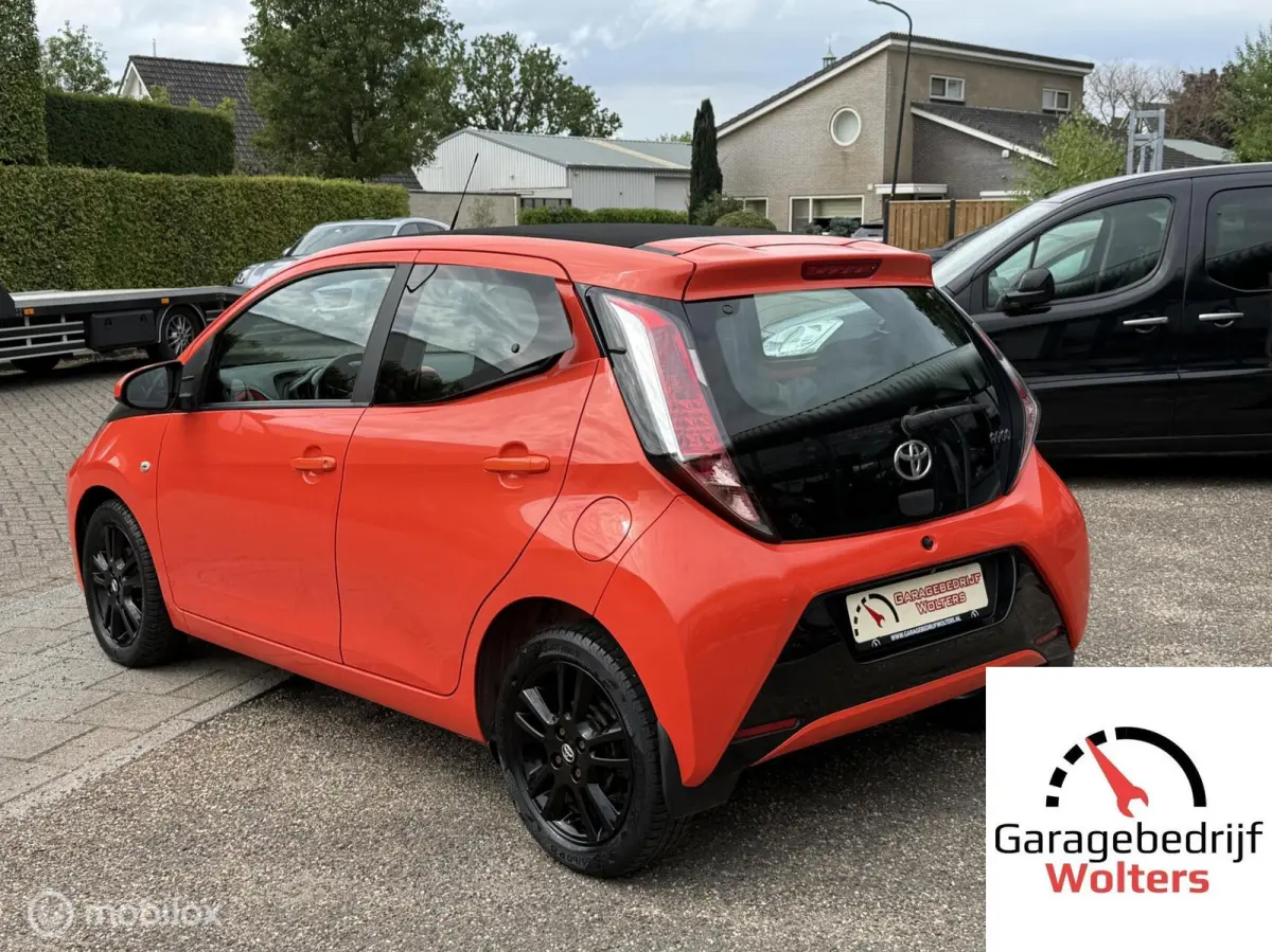 1.0 VVT-i x-wave CAMERA CABRIO AIRCO 5DRS NW APK