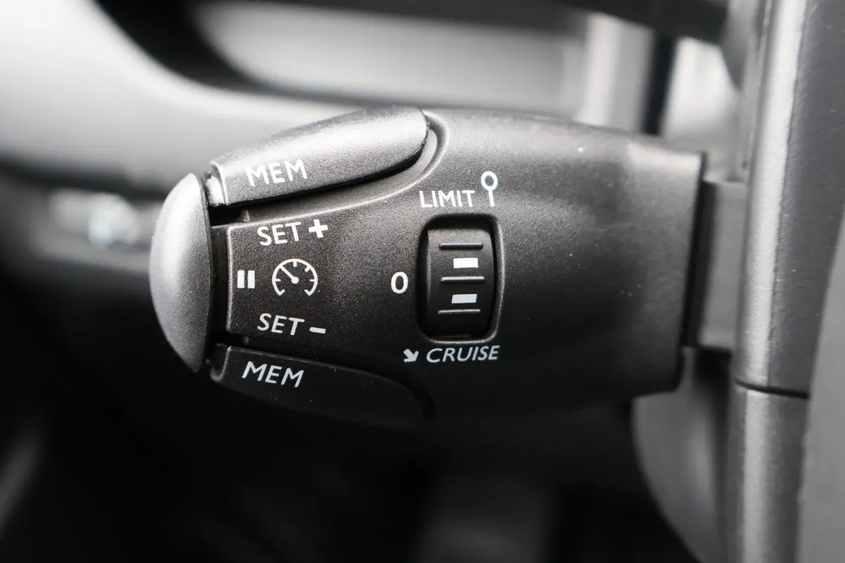 L3 75 kWh Airco Navigatie