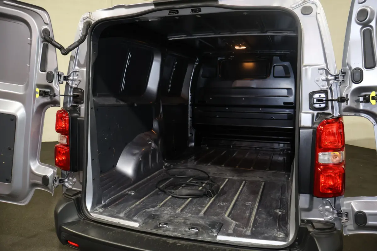 L3 75 kWh Airco Navigatie