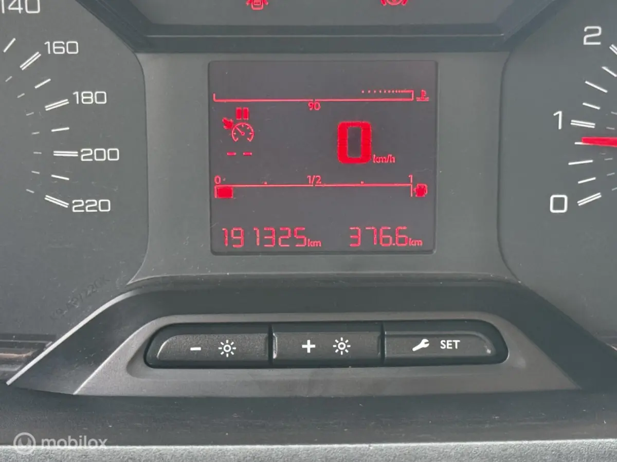 bestel 1.5 BlueHDI, Euro 6, Pro, Airco, cruise, apk bij aflevering