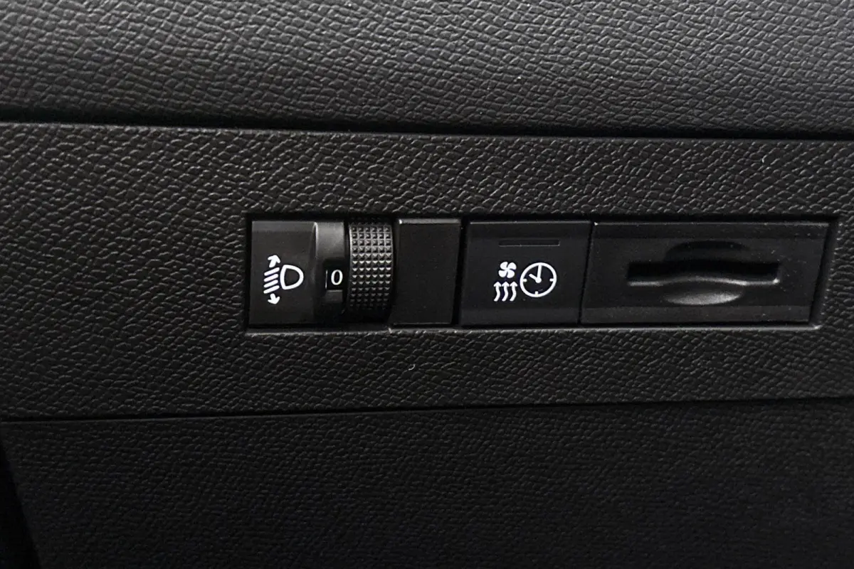 58 kWh Business Edition Automaat Facelift 360 Camera Stoelverwarming