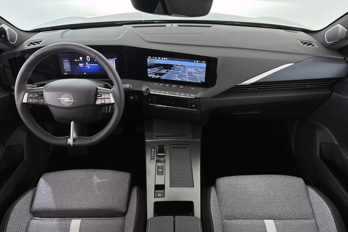 58 kWh Business Edition Automaat Facelift 360 Camera Stoelverwarming