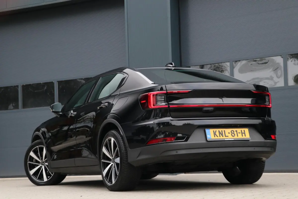 Standard Range Single Motor 63kWh AppleCarplay Memory Sportzetels Camera Lmv Led 42000KM BJ2023