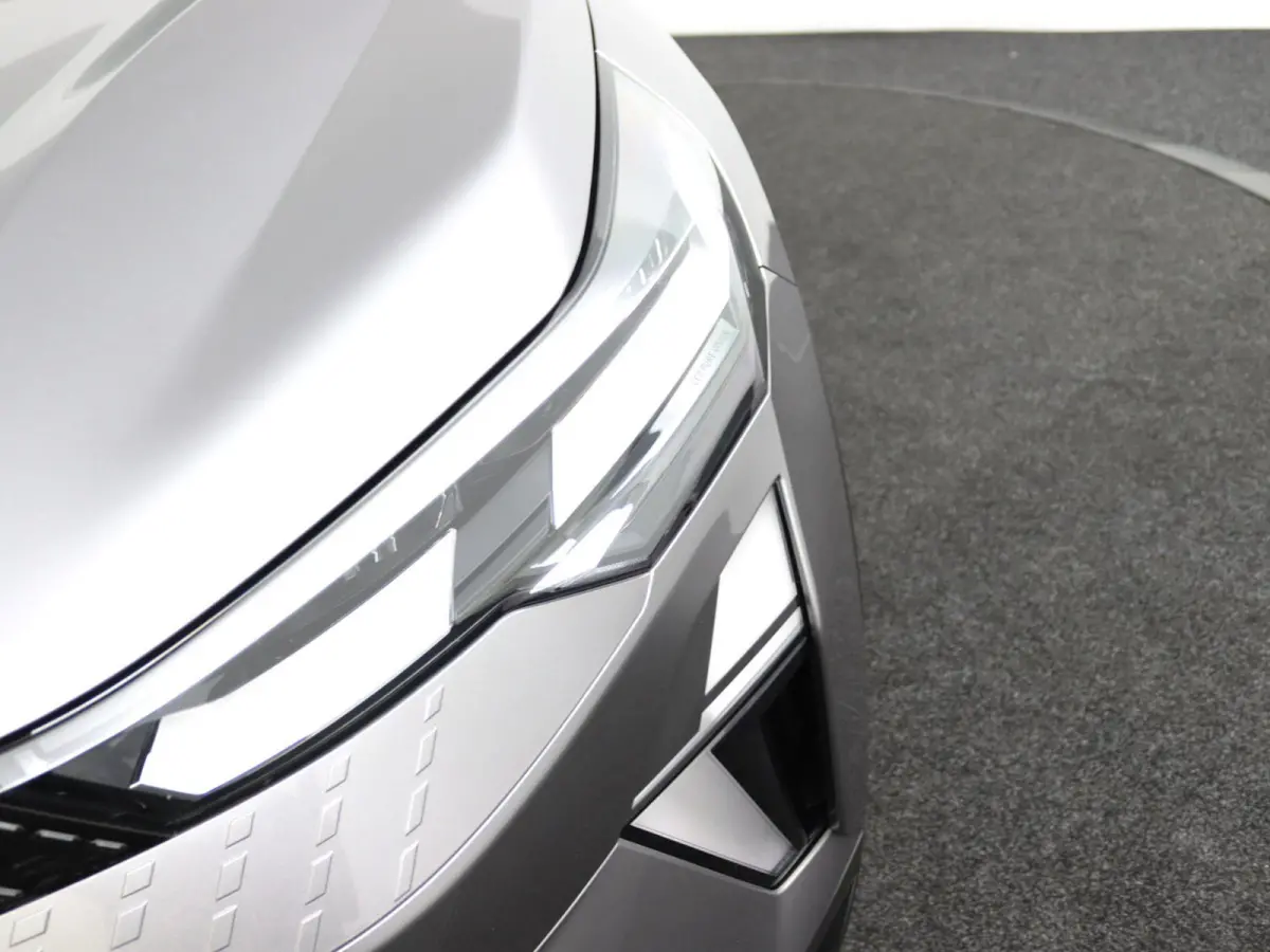 techno full hybrid E-Tech 160 | Google Navigatie | Parkeercamera | Climate Control |