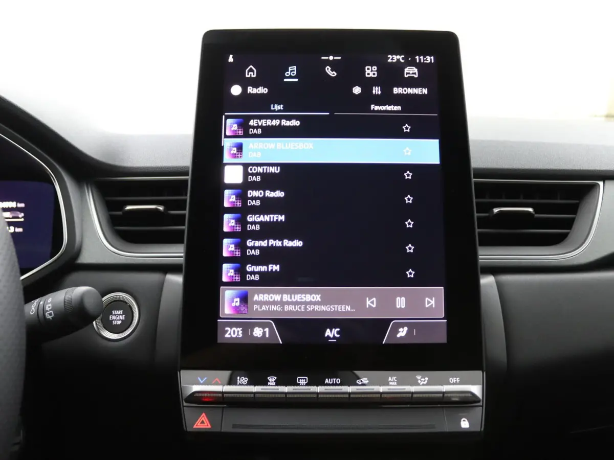 techno full hybrid E-Tech 160 | Google Navigatie | Parkeercamera | Climate Control |