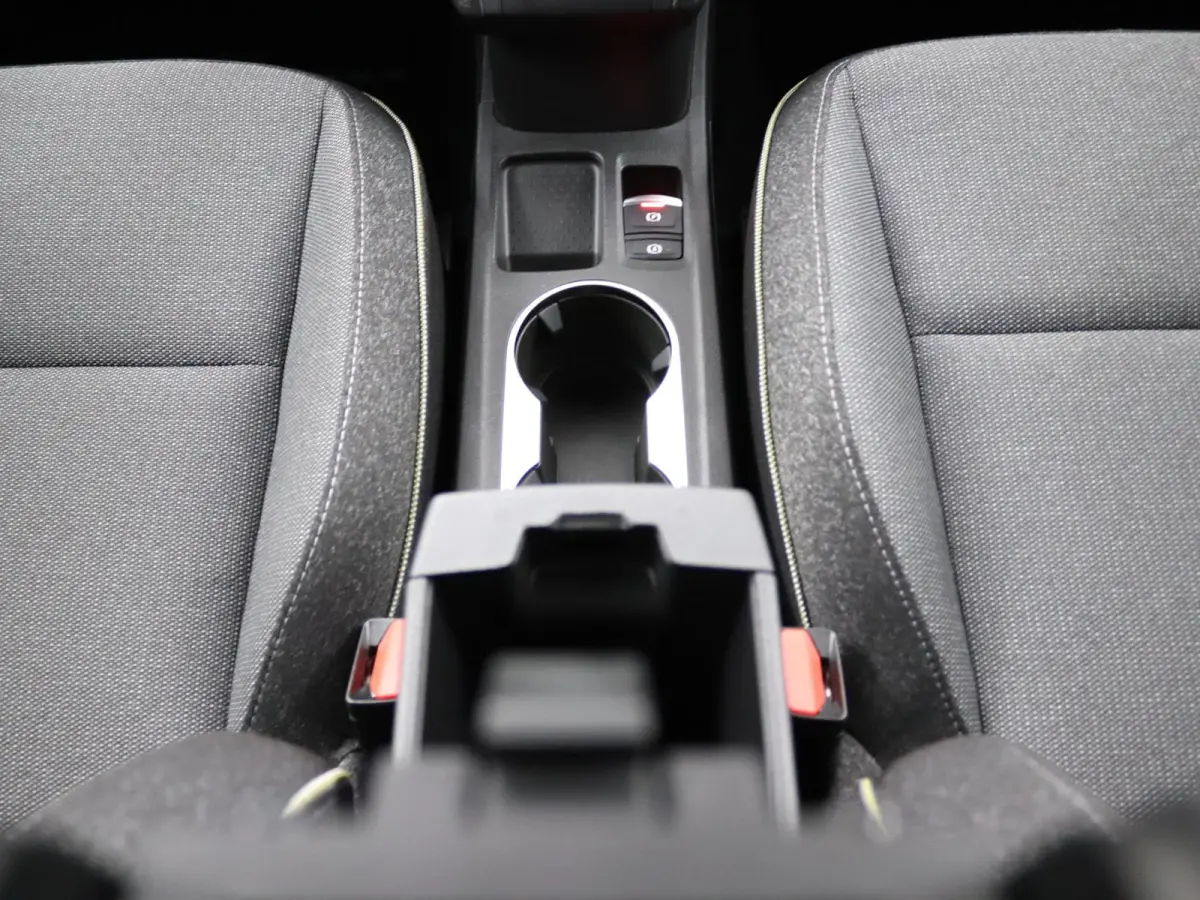 techno full hybrid E-Tech 160 | Google Navigatie | Parkeercamera | Climate Control |