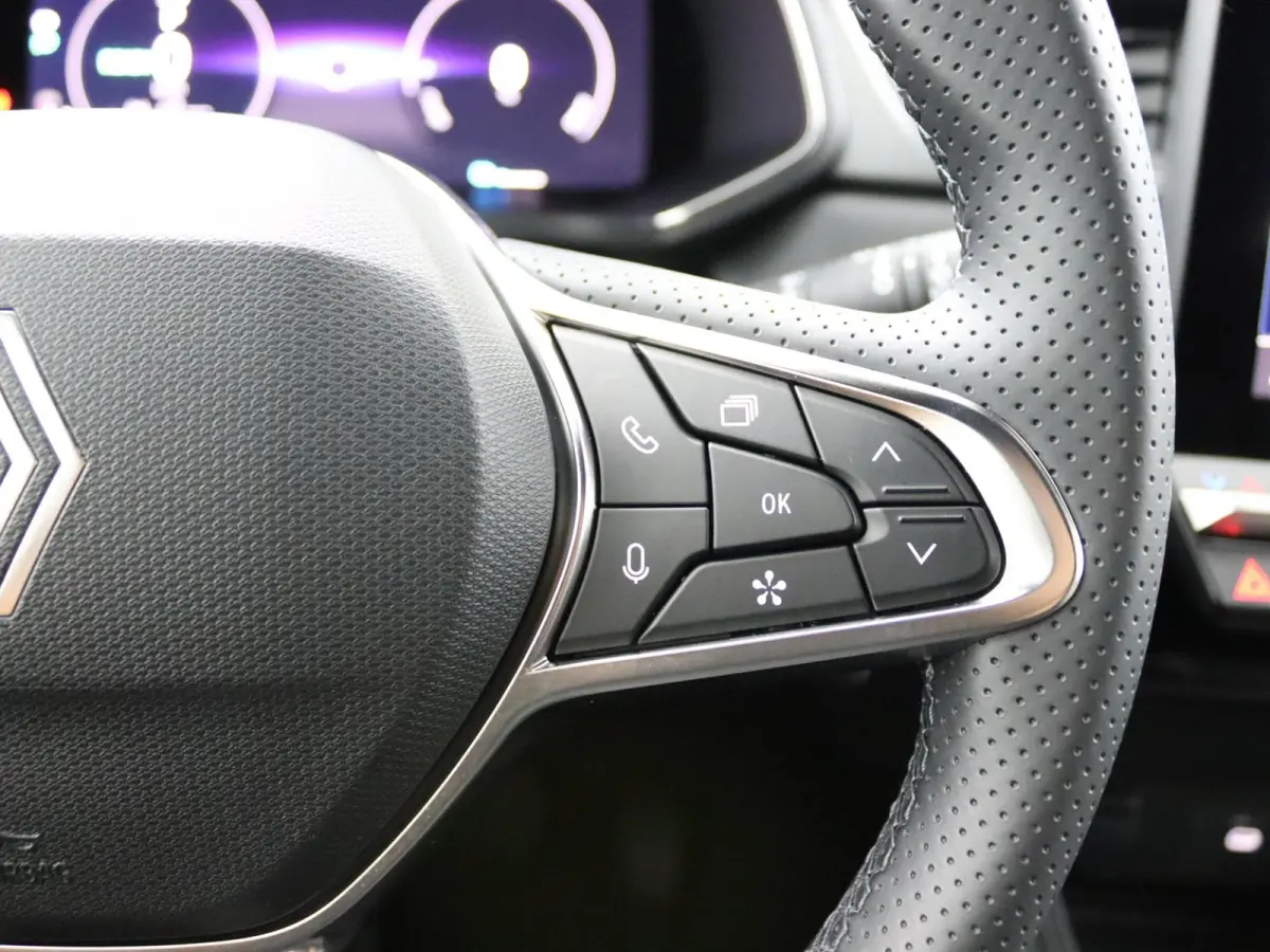 techno full hybrid E-Tech 160 | Google Navigatie | Parkeercamera | Climate Control |