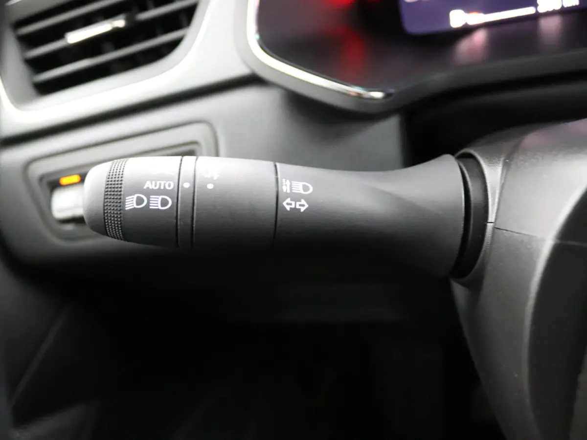 techno full hybrid E-Tech 160 | Google Navigatie | Parkeercamera | Climate Control |