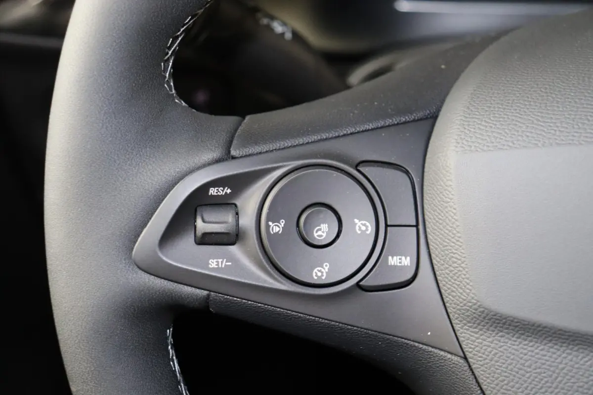 1.2 Turbo Hybrid GS