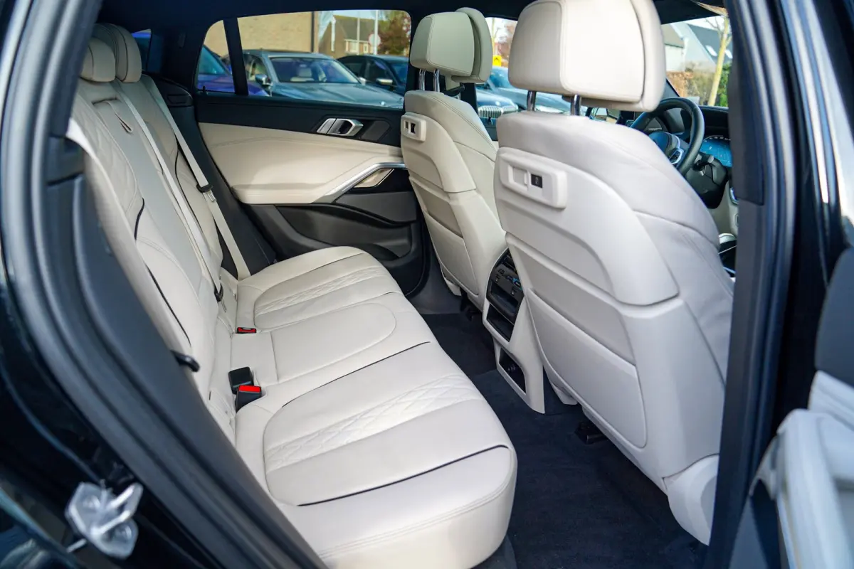M50i High Executive | Harman/Kardon | Head Up Display | 360 | Stuurwielverwarming | Stoelverkoeling