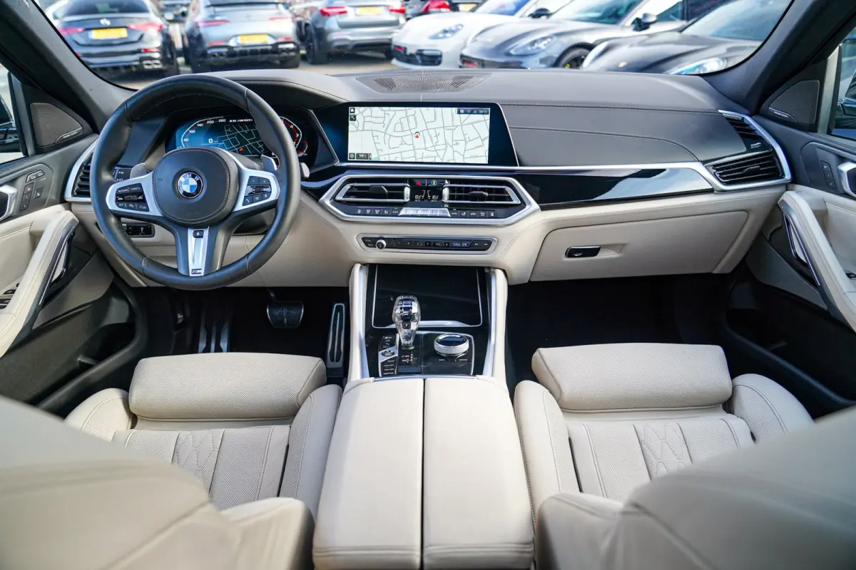 M50i High Executive | Harman/Kardon | Head Up Display | 360 | Stuurwielverwarming | Stoelverkoeling