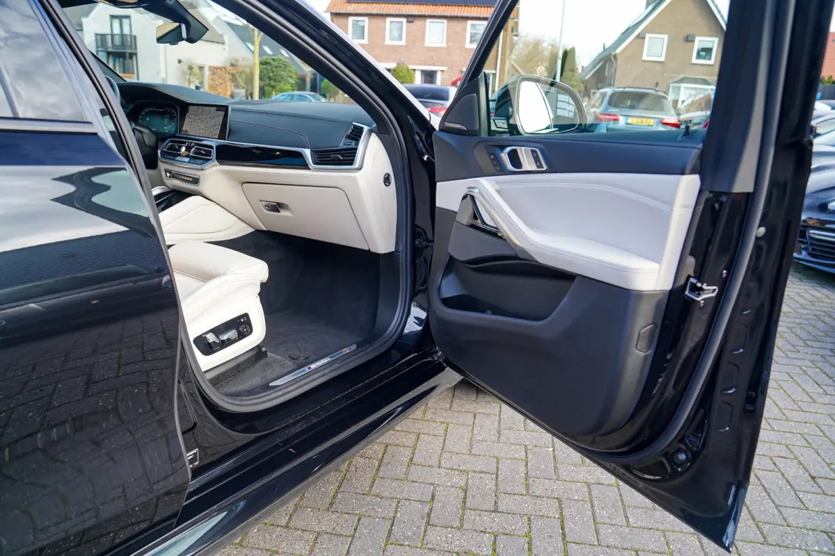 M50i High Executive | Harman/Kardon | Head Up Display | 360 | Stuurwielverwarming | Stoelverkoeling