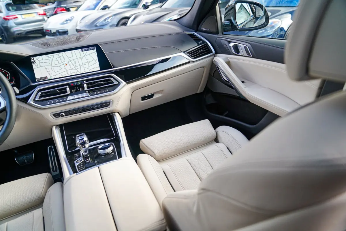 M50i High Executive | Harman/Kardon | Head Up Display | 360 | Stuurwielverwarming | Stoelverkoeling