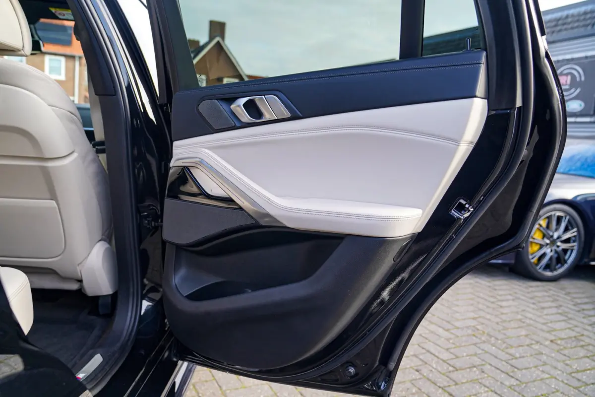 M50i High Executive | Harman/Kardon | Head Up Display | 360 | Stuurwielverwarming | Stoelverkoeling