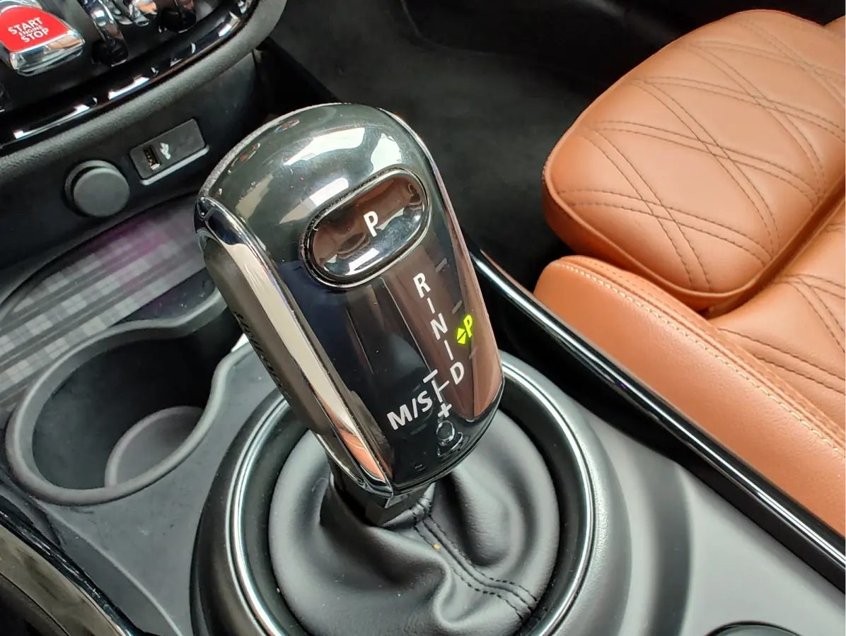 1.5 COOPER CLASSIC AUTOMAAT Bruin leder | Keyless | Open dak | Stoelverwarming