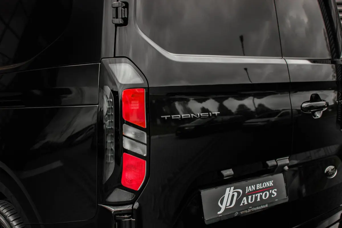 320 2.0 TDCI L2H1 Limited 170PK JB-EDITION / DRIVER ASSISTANCE PACK / 3- ZITS / MY2024 / CAMERA / ADAP.CRUISE