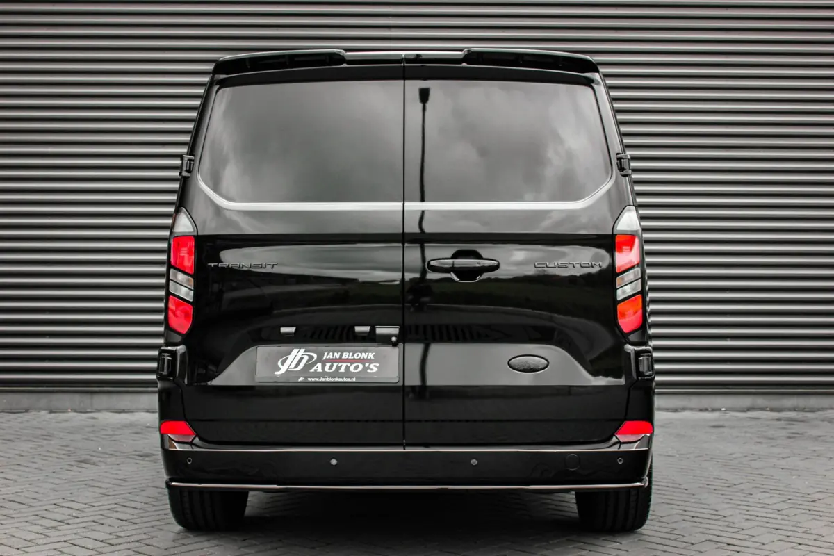 320 2.0 TDCI L2H1 Limited 170PK JB-EDITION / DRIVER ASSISTANCE PACK / 3- ZITS / MY2024 / CAMERA / ADAP.CRUISE