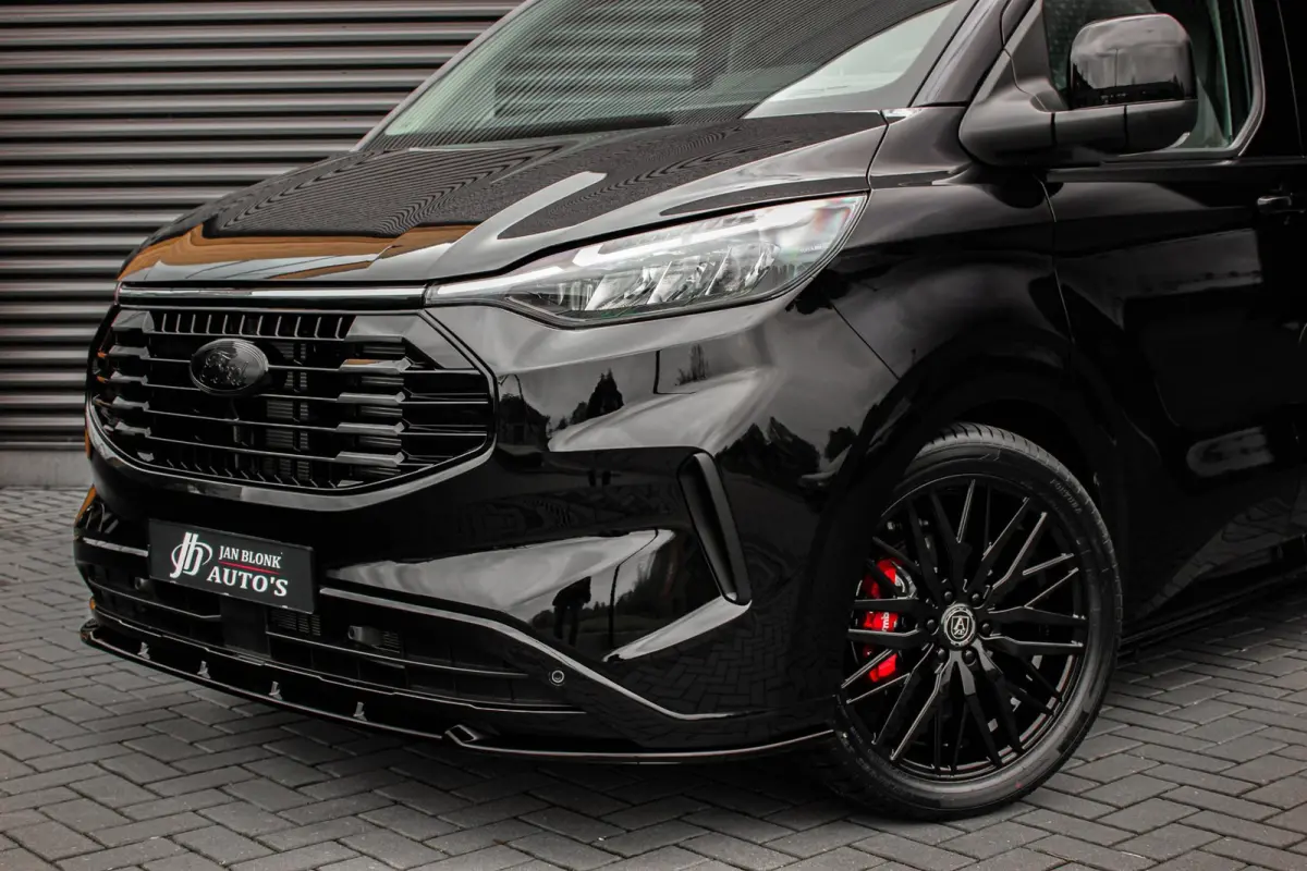 320 2.0 TDCI L2H1 Limited 170PK JB-EDITION / DRIVER ASSISTANCE PACK / 3- ZITS / MY2024 / CAMERA / ADAP.CRUISE